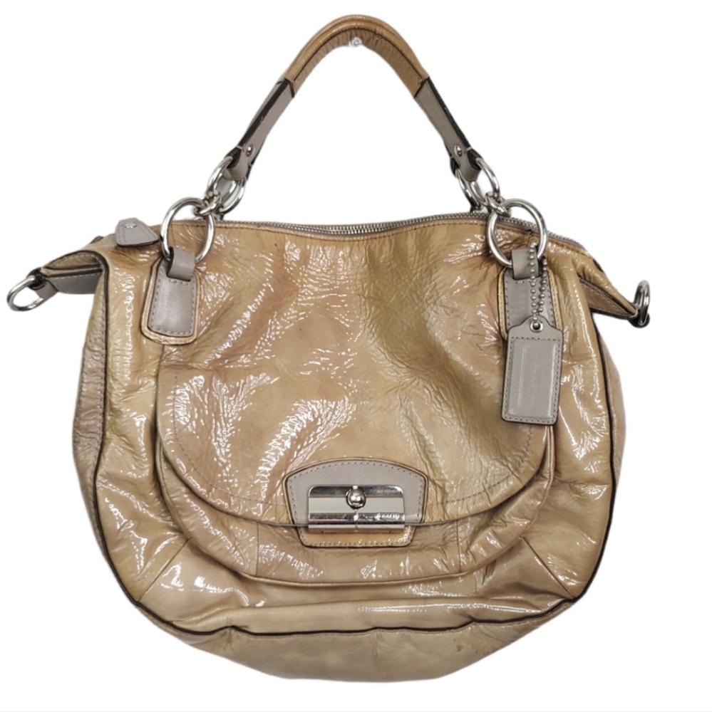 Coach Kristen Spectator Beige Leather Foldover Pocket Tote Bag w Hang Tag